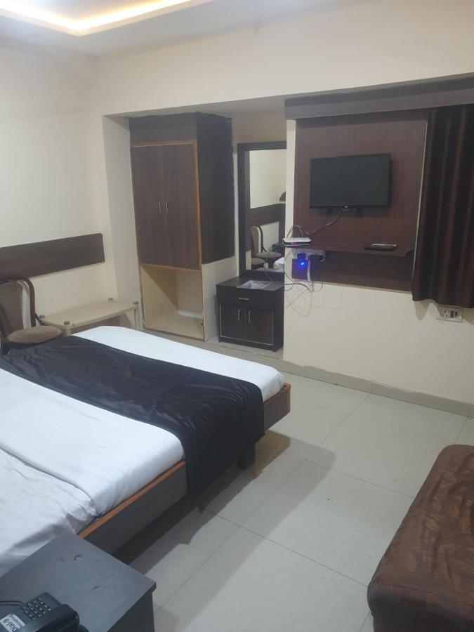 Hotel Anmol Ambikāpur Exteriér fotografie
