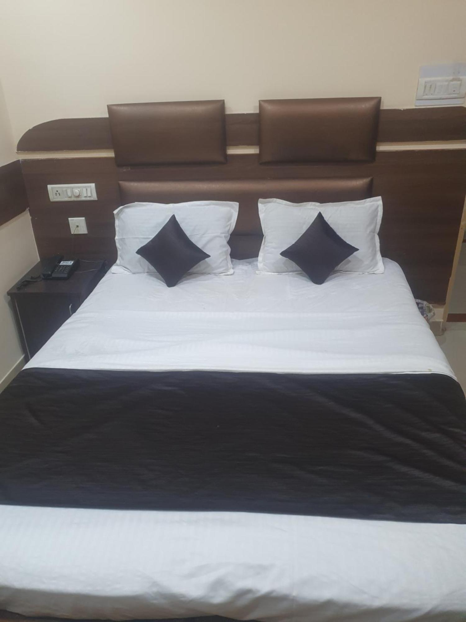 Hotel Anmol Ambikāpur Pokoj fotografie